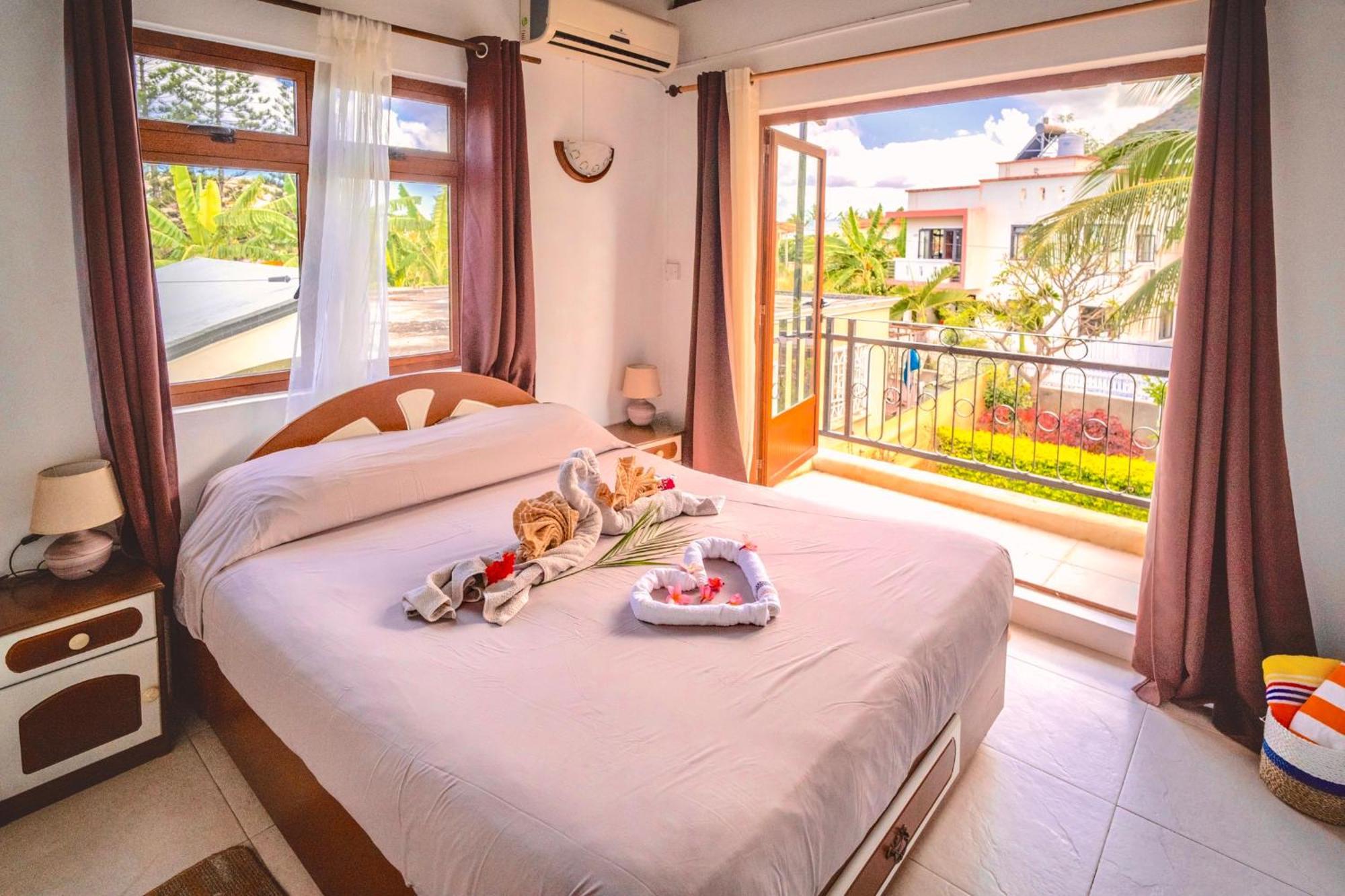 Charming Condo Riviere Noire Bagian luar foto